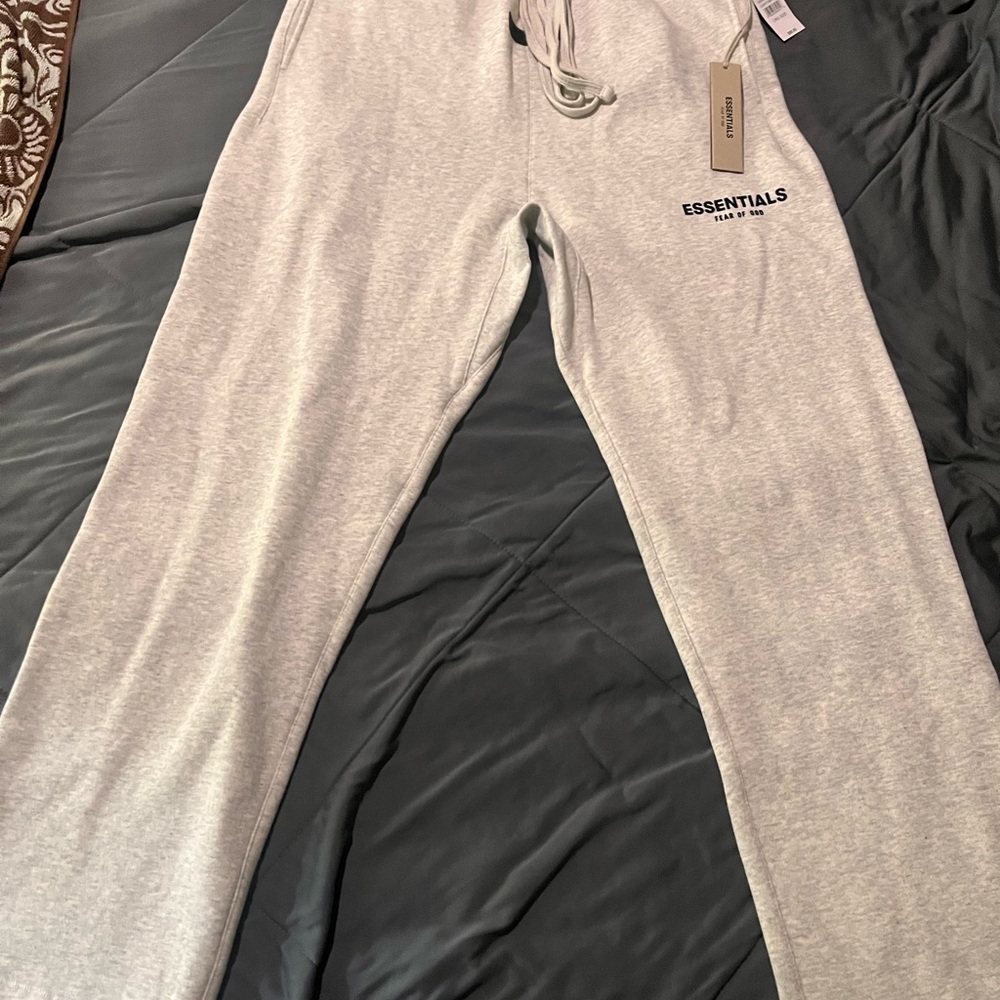 Fear of God ESSENTIALS Light Gray oatmeal Sweatpants size L